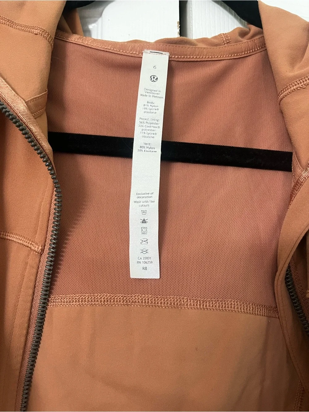 Full Zip-Up Hooded Women's Jacket lululemon size 6